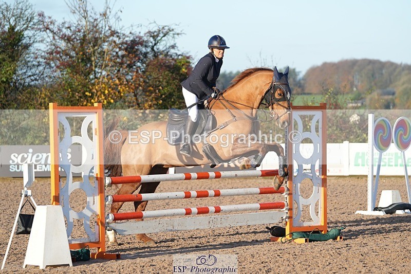 251108-084023-01799 - Cls 9 British Novice and 90cm Open