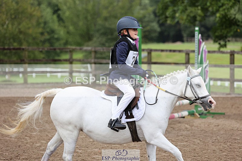 240822X-091916-00446 - 40cm R1 8.30 to 9.30