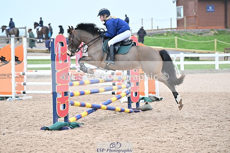 240128A-111849-00491 - Cls 3 Pony Discovery and 90cm Open