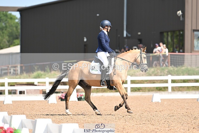 250816-120258-04408 - 060-Felicity.HendySheepcote.Champion.Star