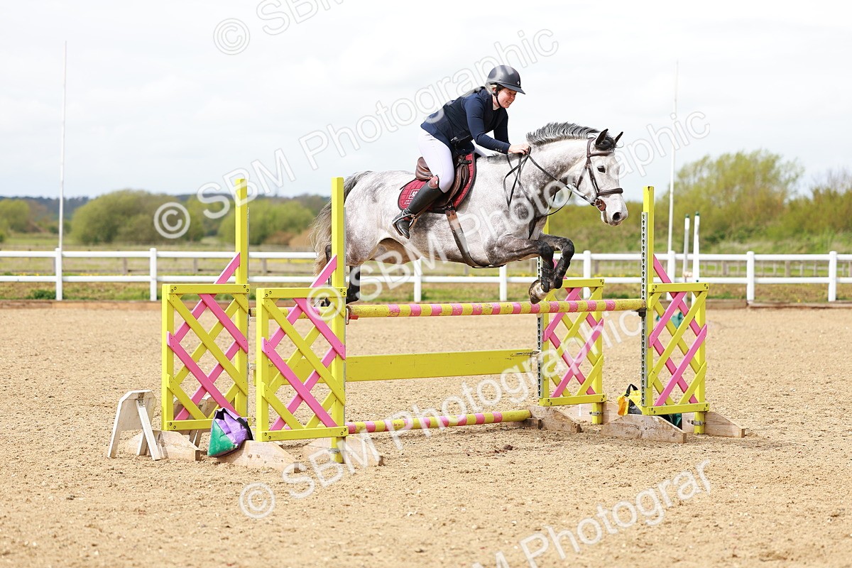 SBM_002437 - Class 10 - Senior Newcomers - 1.10m