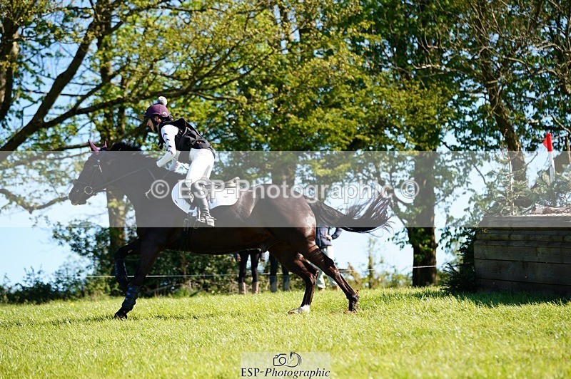 260419-102518-09261 - M-607-Jess.Coombes