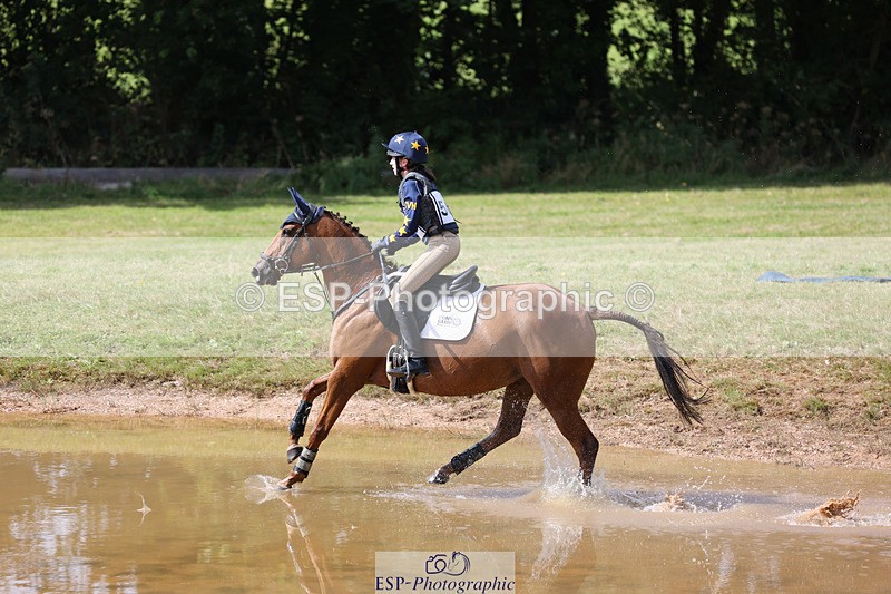 240825X-112926-32278 - 70cm XC 11.00 to 12.00