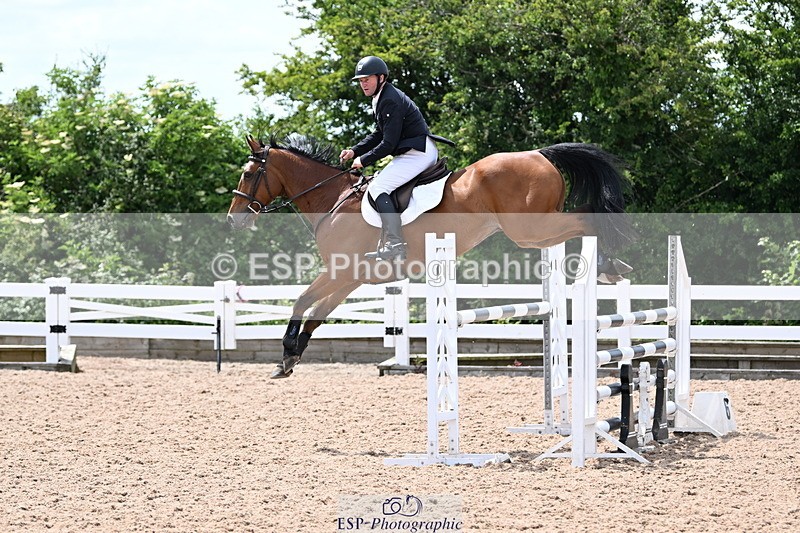 240619A-144316-00726 - Cls 4 Snr Newcomers and 1.10m Open