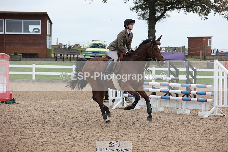 241101A-083132-00271 - FRI Cls 2 British Novice and 90cm Open