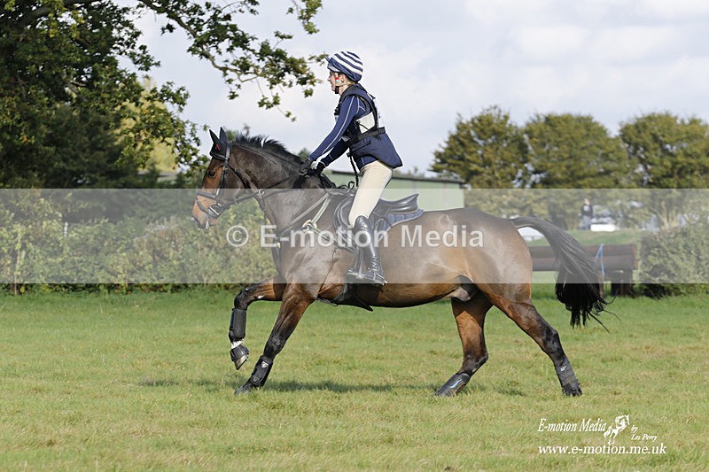  WWHT 171021 3559 - Intermediate Pairs (0.90m)  17/10/21