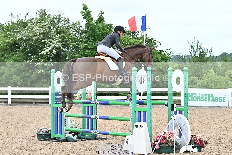 240523A-105437-01585 - Cls 1 Snr 1.05m and 1.10m