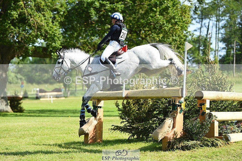 230527-094546-08412 - 203-DHI_CHILLI_START-Sophie_Hodgson-XC