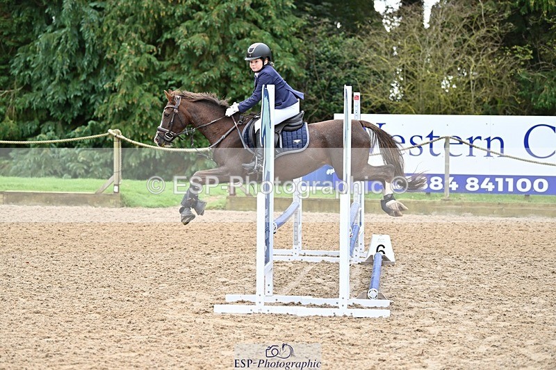 230930-093819-00053 - Cls 1 Pony Intro 70cm