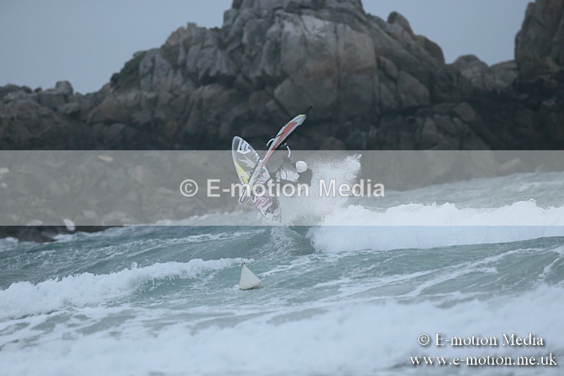 WS 030413-94 - Windsurfing