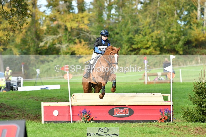 251025A-154507-21900 - G-573-Lisa.Stock