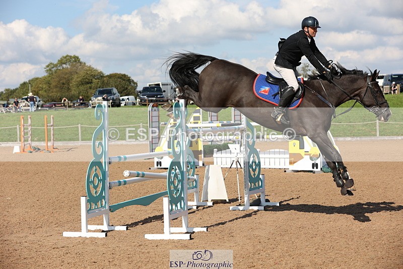 230915A-150156-02881 - Cls 5 National 1.40m