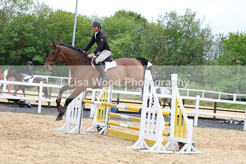 3E7A6348 - Class 4: Senior British Novice/90cm open