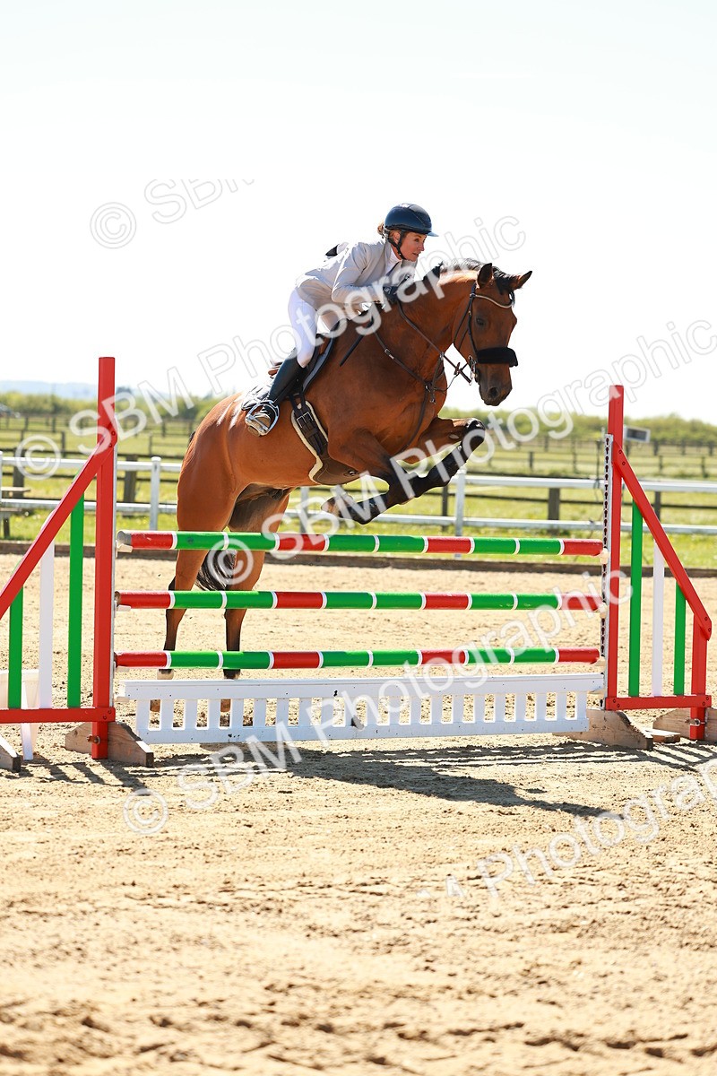 SBM_001109 - Class 4 - Senior Newcomers 1.10m