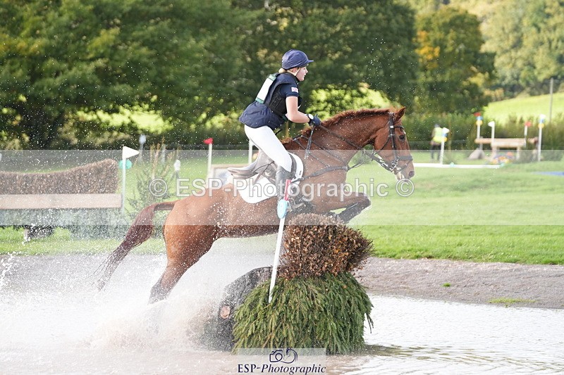 251024A-132111-11070 - B-154-Holly.Law