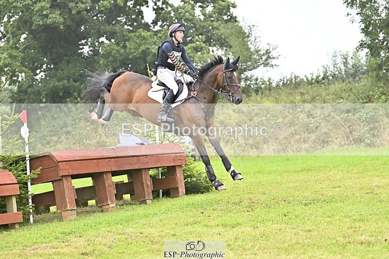 240901A-122048-06982 - 456-Max.Forster-HHS.LEACOURT.CAVALIER