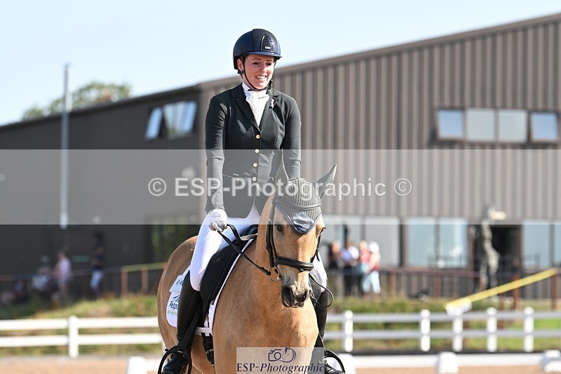 250816-094715-02976 - 065-Nicky.TurriffMyshall.Robby