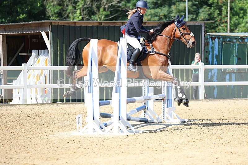 3E7A2556 - Class 2: 70cm Juniors and Seniors