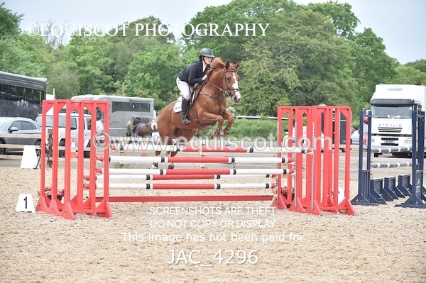 JAC_4296 - CLASS 6 Senior Foxhunter/ 1.20m Open