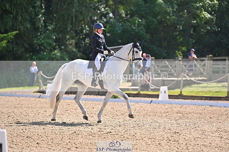 250523A-163328-08278 - A-065-Beatrice.Montgomerie-JAG.WOMANIZER.LADY