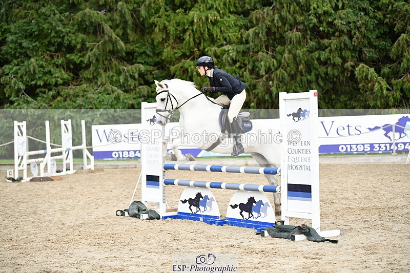 251004A-172907-02457 - Classes 12 & 13 90cm