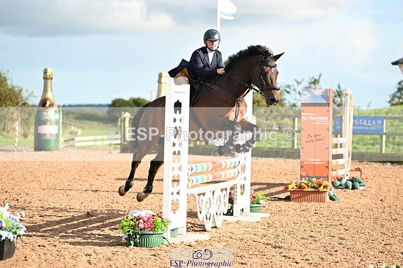 240912A-171537-02498 - Cls 7 Snr 90cm Open Speed Derby