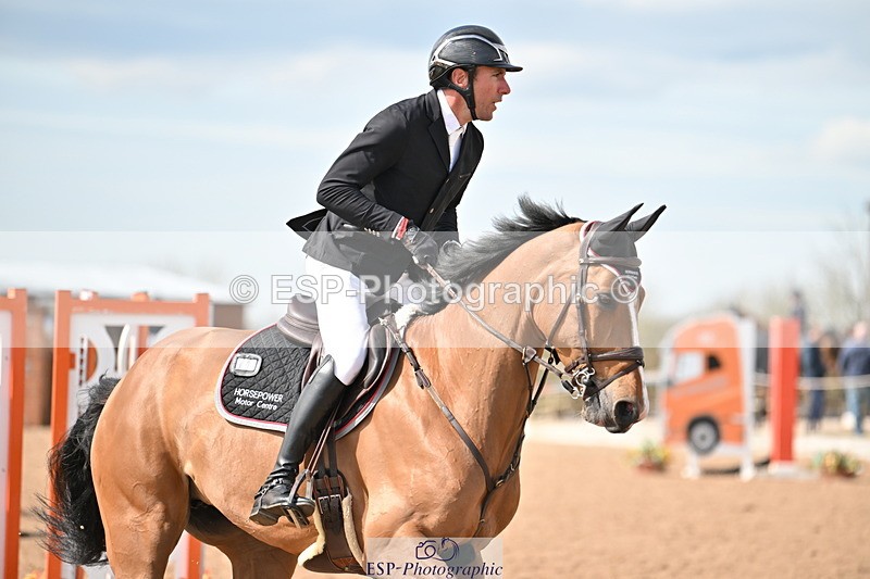 240418A-145312-04574 - Cls 9, 2 Star Big Tour 1.40m