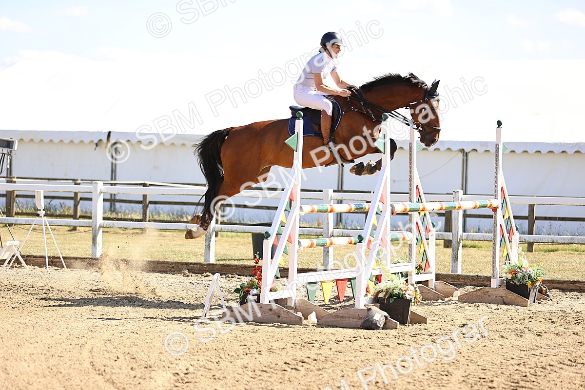 SBM_015582 - Class 16 - Senior foxhunter - 1.20m Open