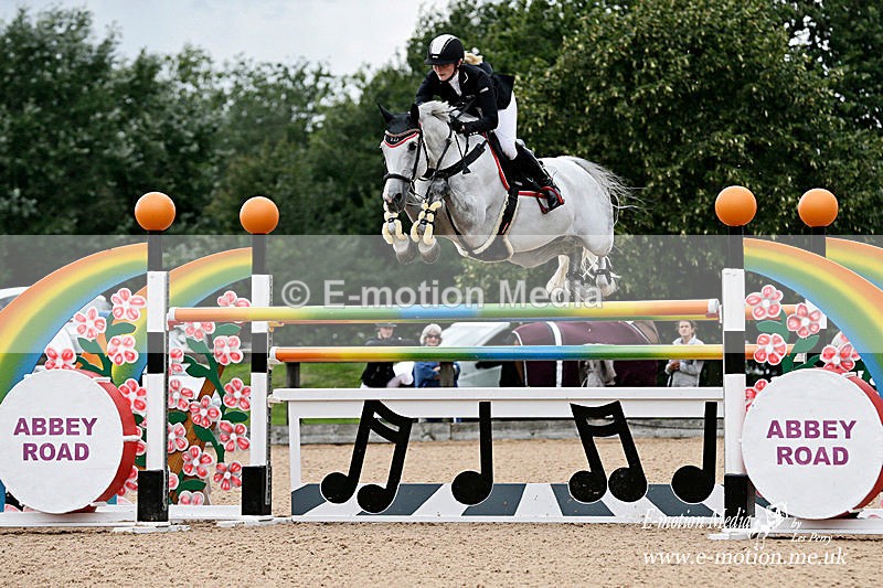 SJ 180817-1743a - Equestrian