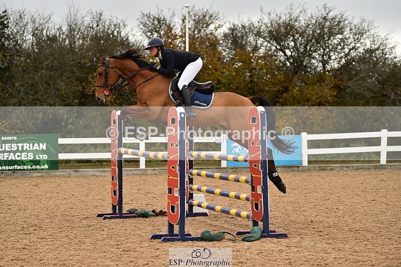 231122A-134510-00500 - Cls 5 Foxhunter & 1.20m Open