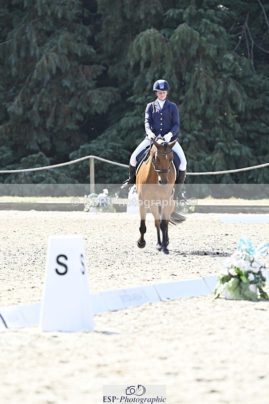 250810A-105244-04988 - 005-Katie.EdwardsBurnt.House.Lane.Wizby