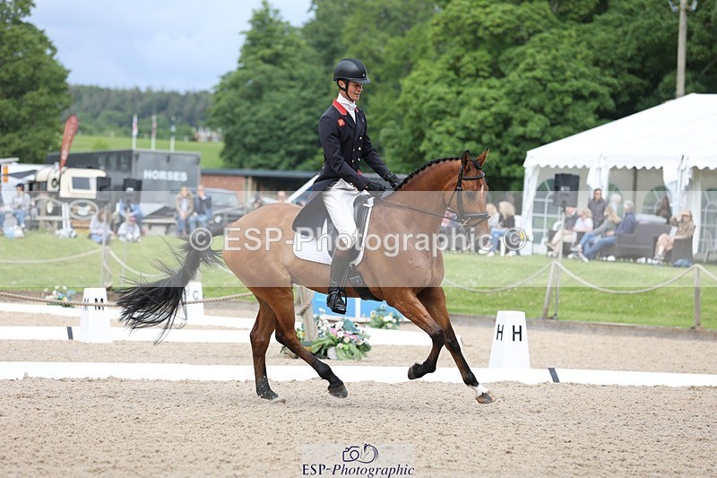 240524-104424-07488 - 264-BLS_ABSOLUTELY-William_Fox-Pitt