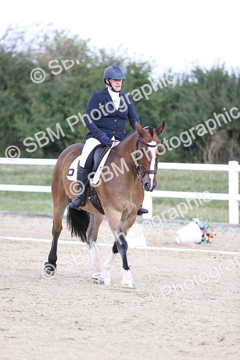 SBM_016223 - Class 14 - Novice 23 - 10.29-11.32