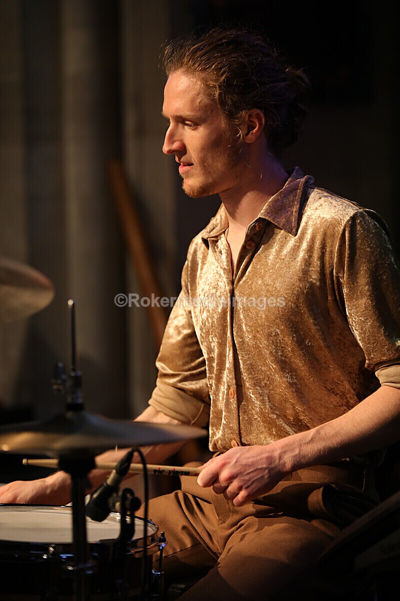 FOLK N BLUES-439 - FOLK and BLUES SEPT 2022