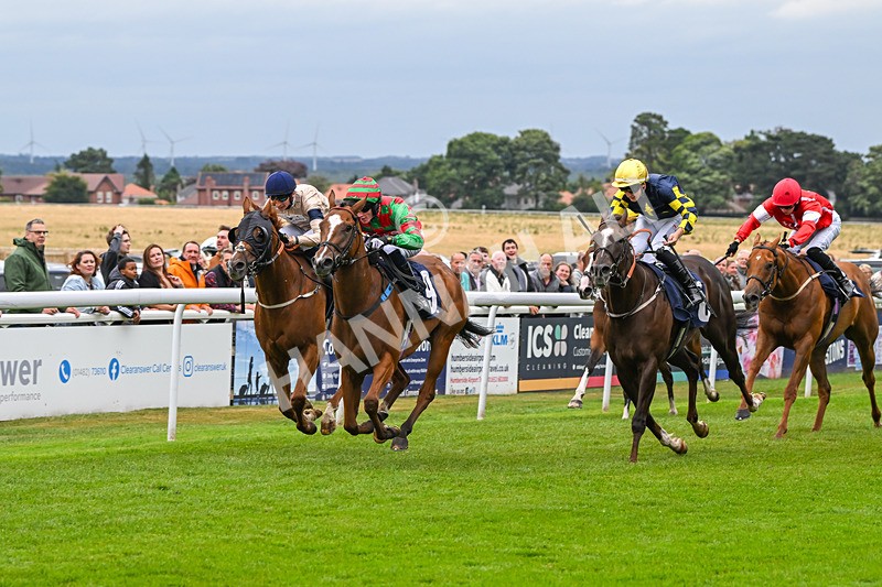 150824-Race 4-Opal Storm-8065 - Race 4