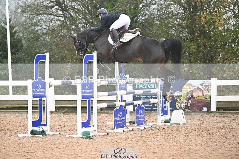 241102A-121610-04512 - SAT Cls 15 Foxhunter and 1.20m Open