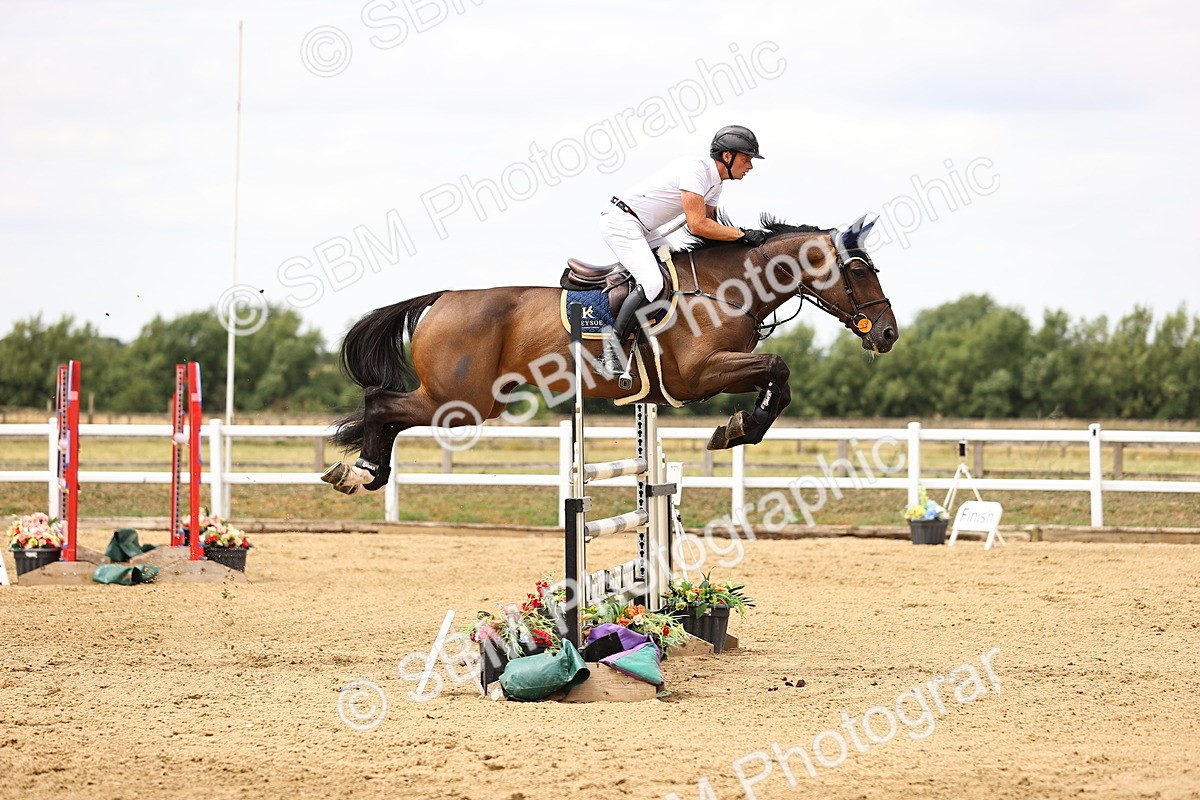 SBM_010513 - Class 9 - Senior Foxhunter - 1.20m Open
