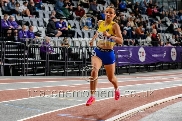 AgeInd25SAT-918803 - Track Female Set One