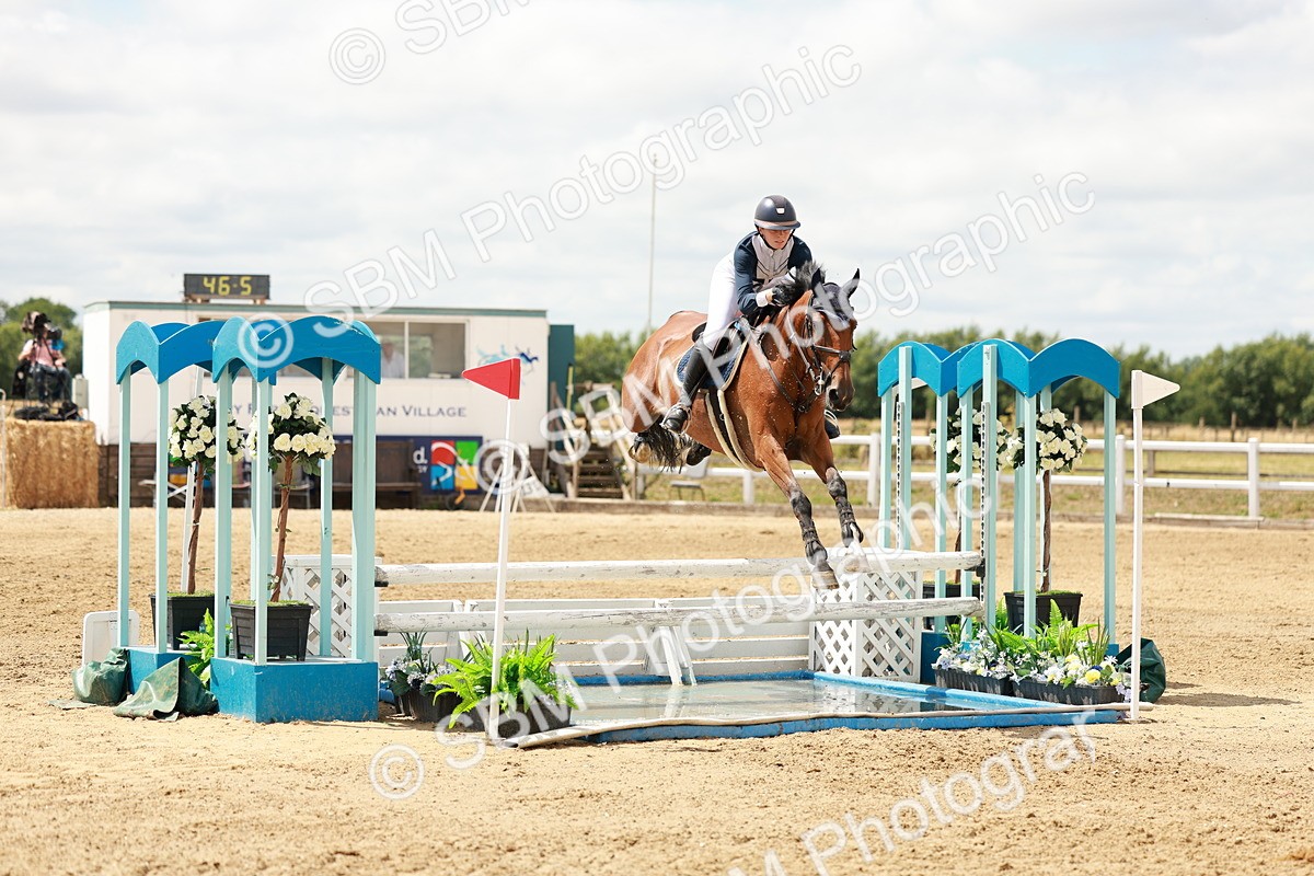 SBM_018492 - Class 21 - Senior Newcomers Championship 2d Rd