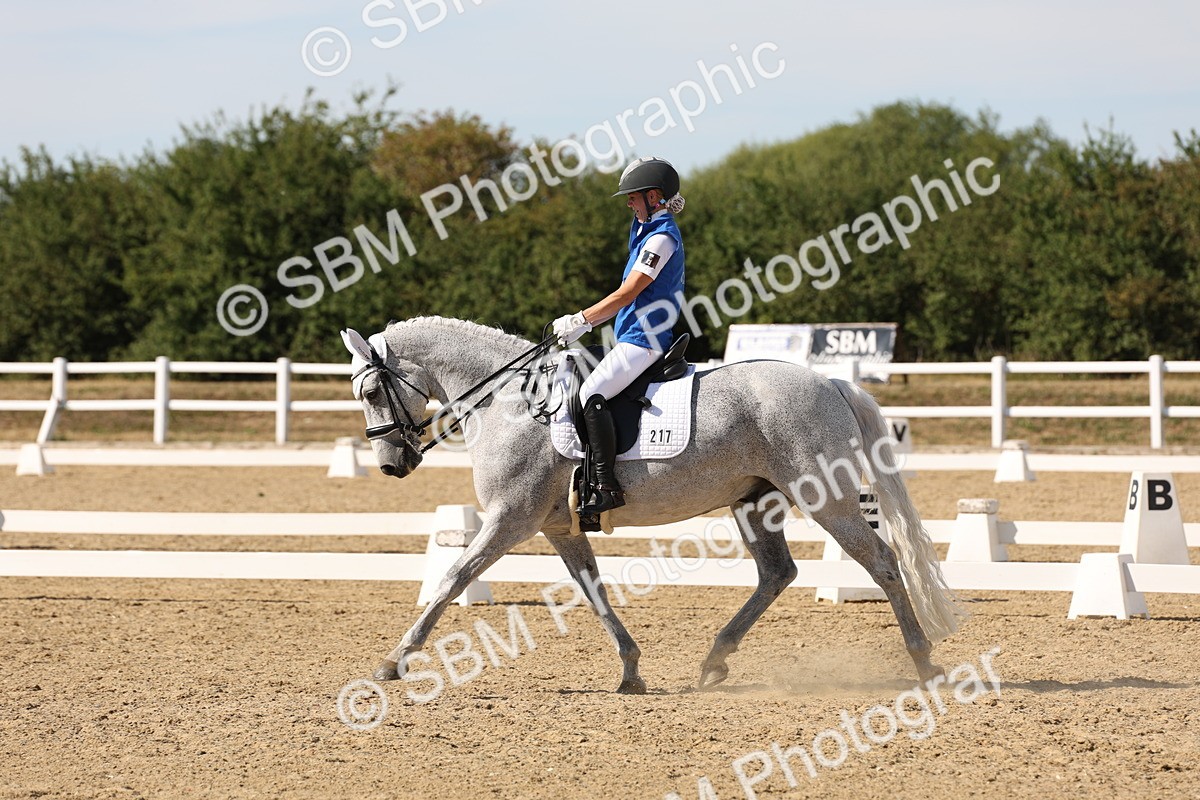 SBM_003836_Elementary 4 - Jade S