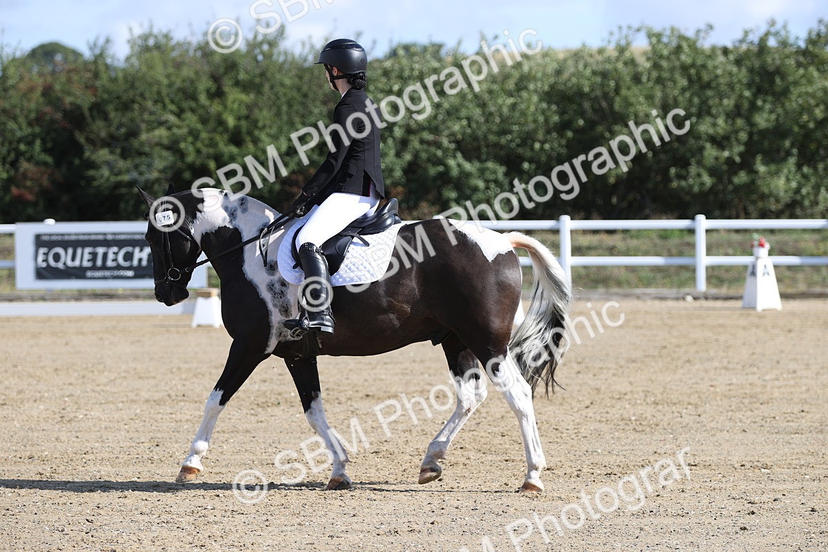 SBM_001156 - Class 2 - Intro 4 Champs - 9.44-10.38