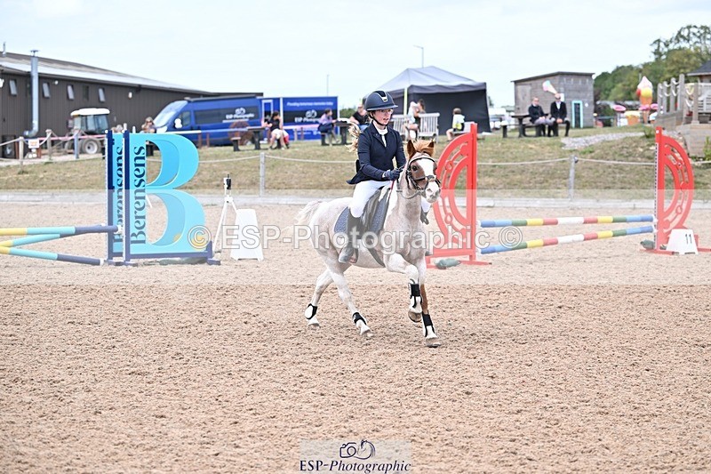 250826-154554-00187 - Clear Round and 60cm
