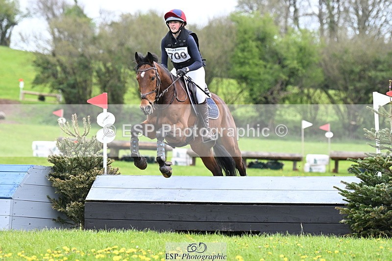 250419-141012-11886 - 709-Orla.Webster-OTTO.OYL