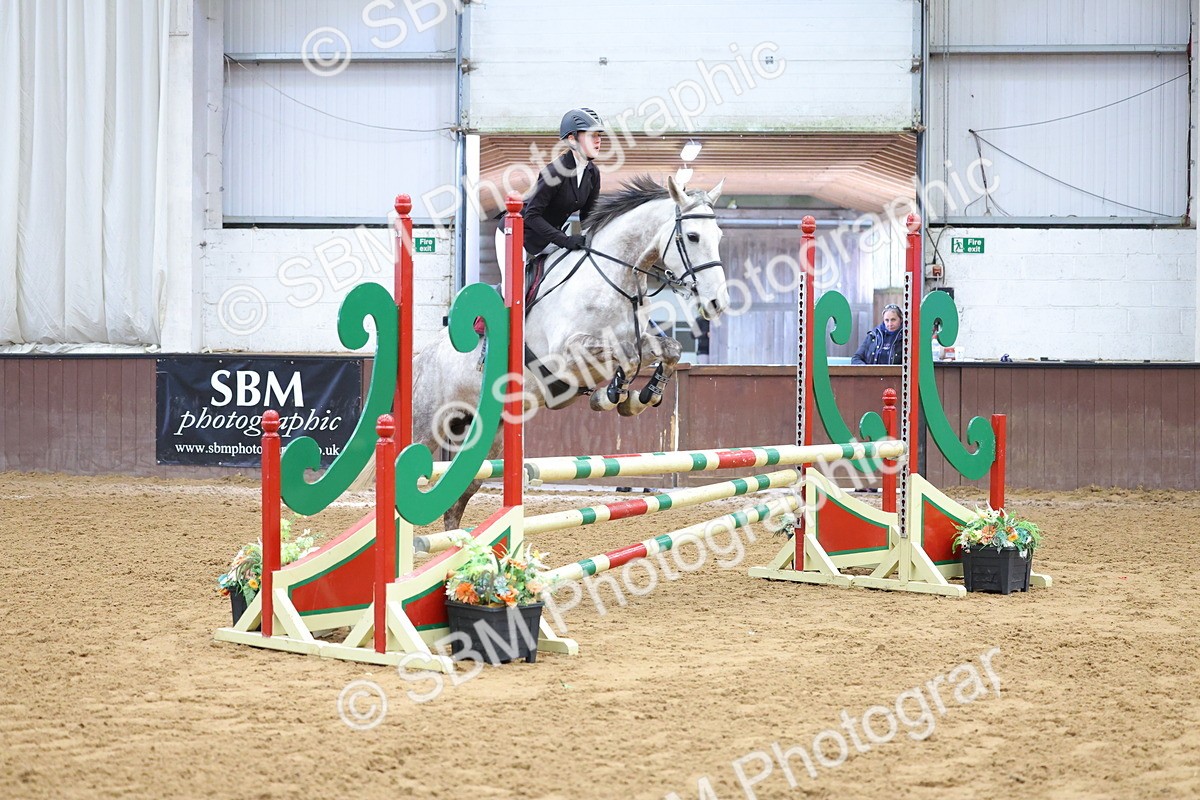 SBM_009724 - Class 20 - Senior British Novice/ 90cm Open - First Round (0.90m)