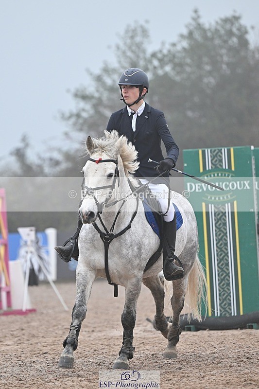 251115-123349-00995 - Cls 10 Pony Foxhunter and 1.10m Open