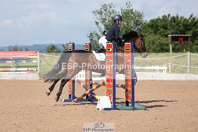 240714A-095710-01653 - Cls 3 A&B Pony BN & 80cm Open