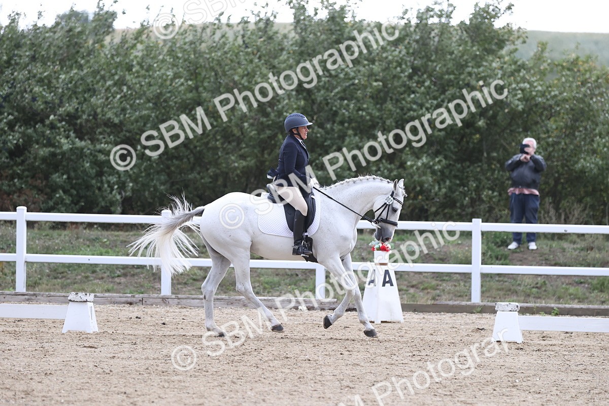 SBM_004215 - Class 9 - Novice 3 Champs