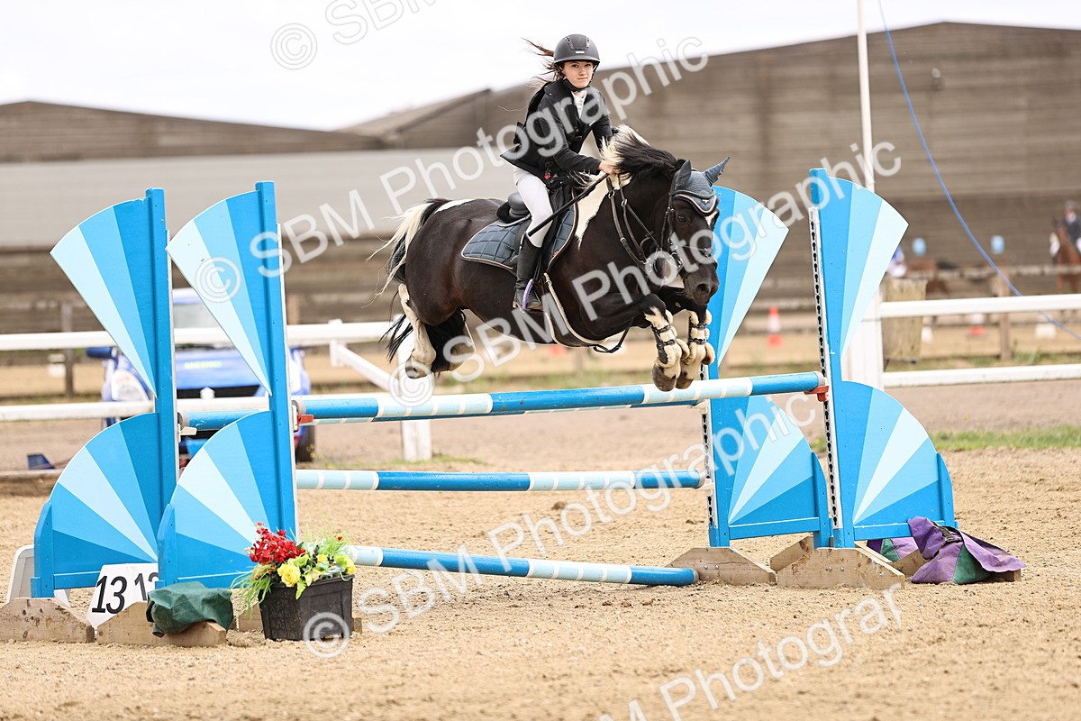SBM_000350 - Class 4 - 1m showjumping