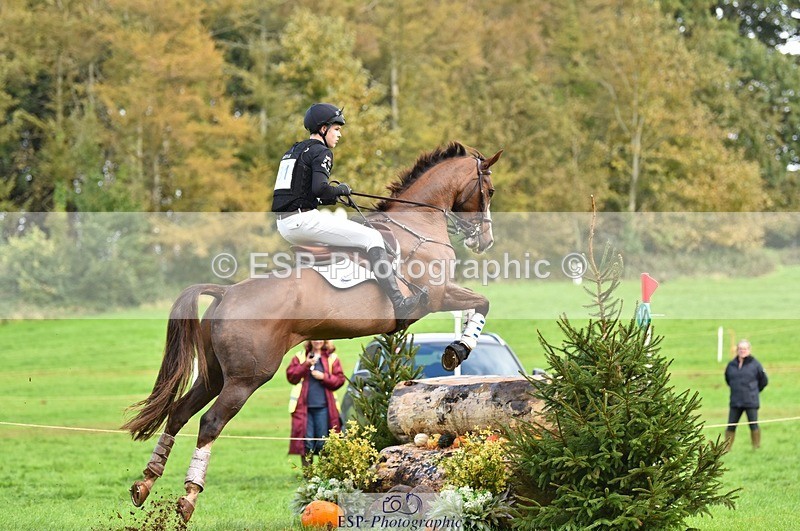 231022-135130-28924 - 331-KINSALE.OLTAIRE-Sean.Duffy-XC
