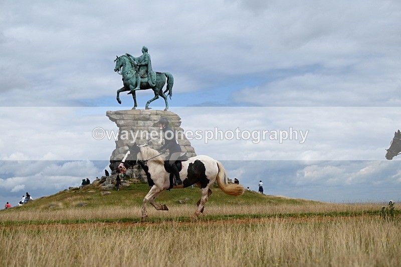 DSC_6916 - Time at Statue 12:45 to 13:15